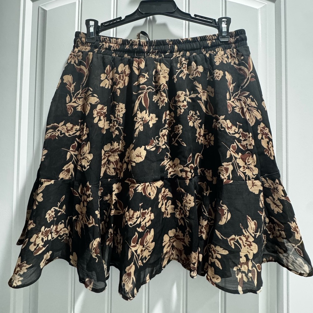 Black Floral Tiered Skort